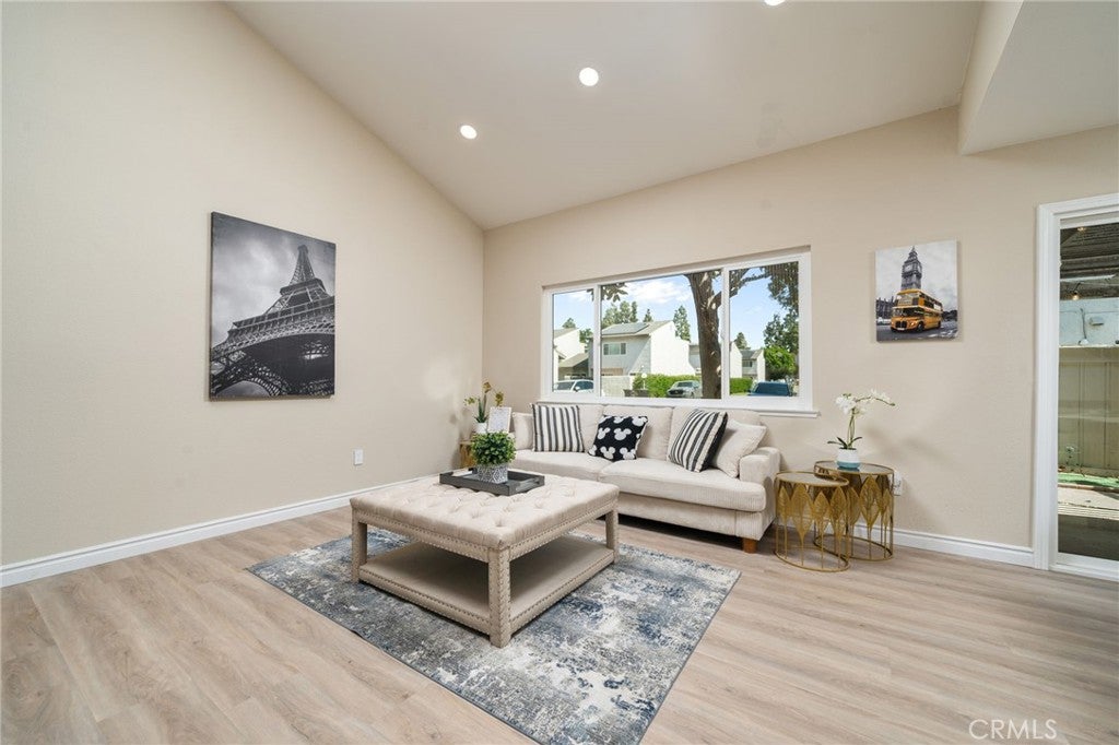 376 N Via Marsala