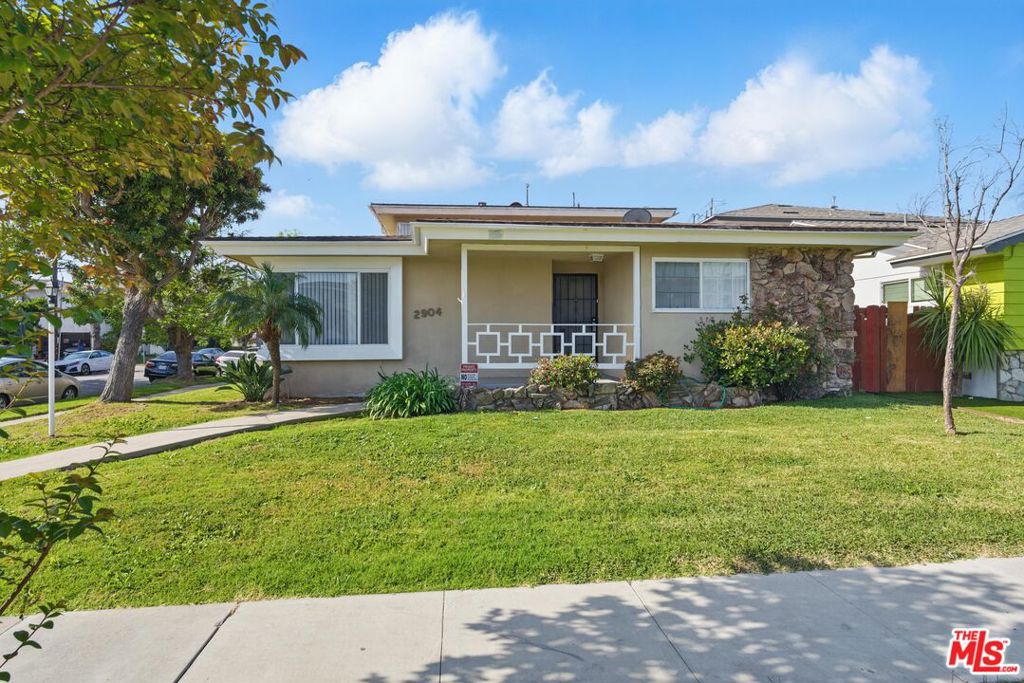 2904 W 141st Place