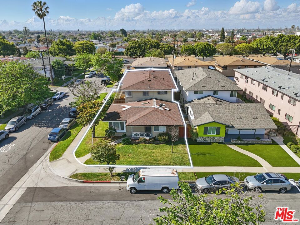 2904 W 141st Place