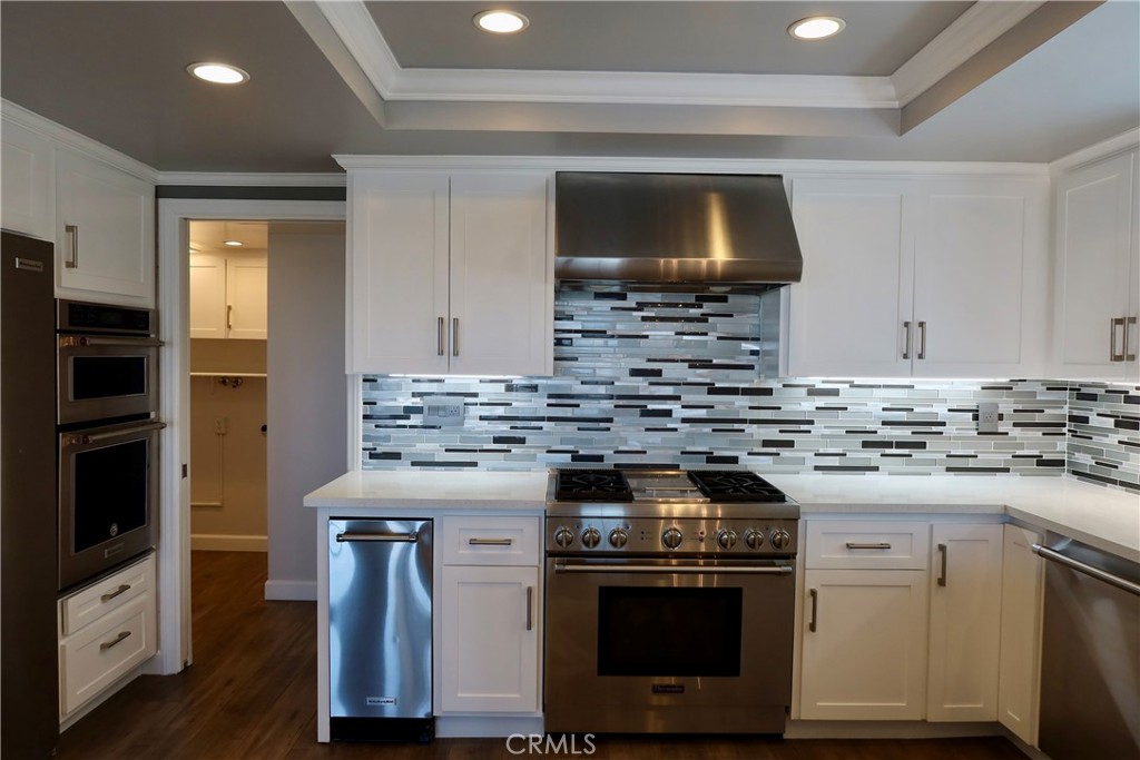 2020 S Western Avenue 22
