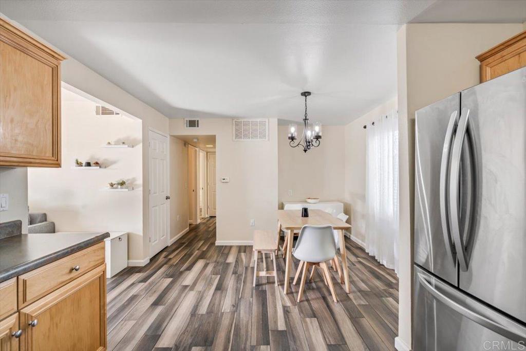 2528 White Oak Place 5