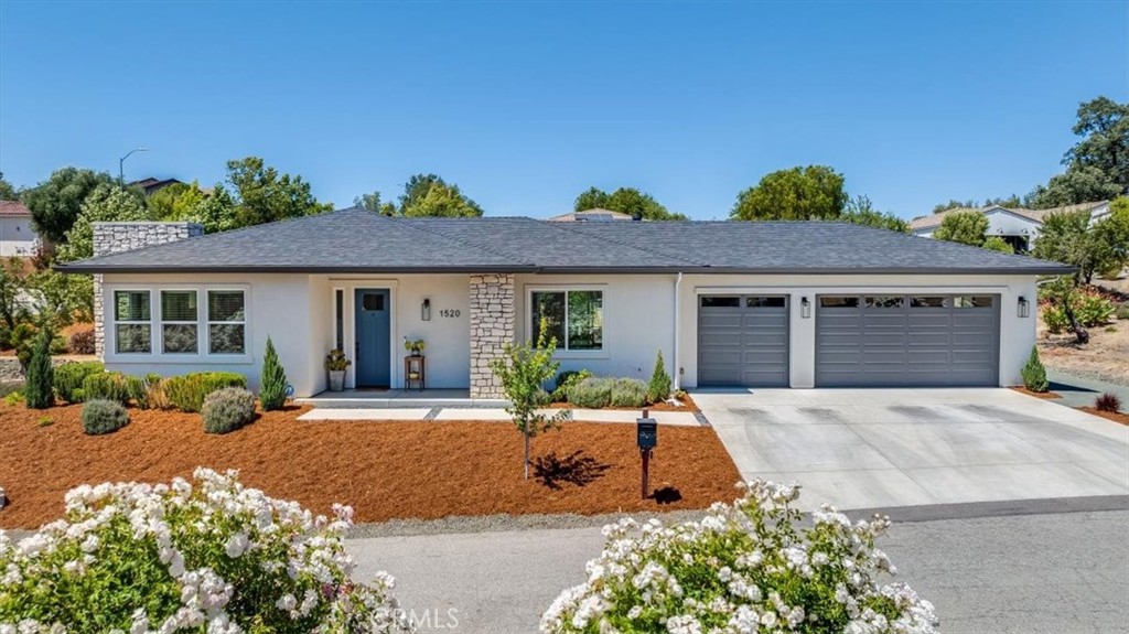 1520 Lyle Lane