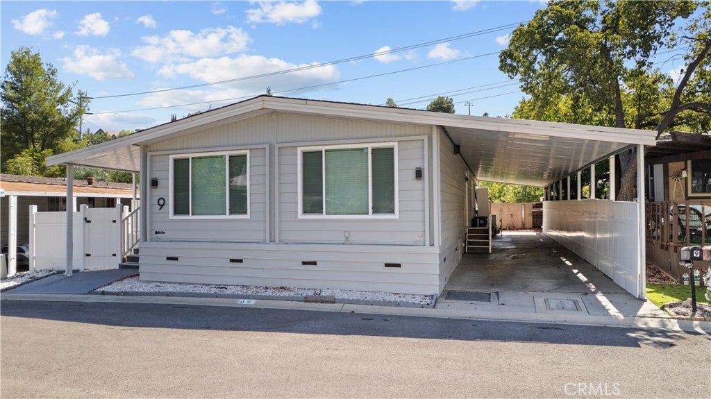 23777 Mulholland 9