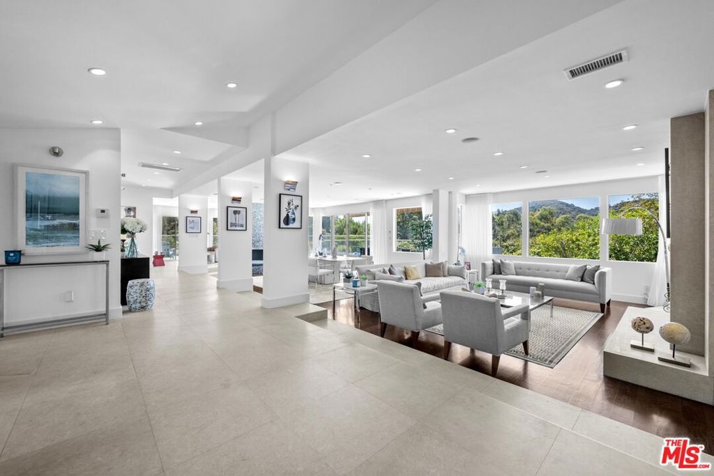 Photo of 9626 Highridge Drive, Beverly Hills, CA 90210 (MLS # 26638595)