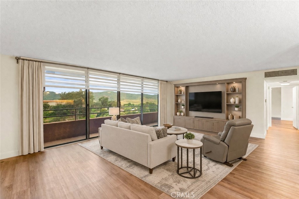 24055 Paseo Del Lago 861