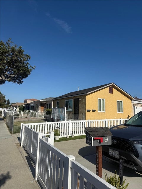 Photo of 4316 W 165th ST, Lawndale, CA 90260 (MLS # DW26213851)