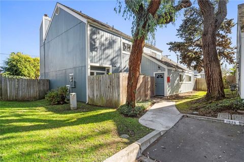 Photo of 1025 Sea Breeze Dr #11, Costa Mesa, CA 92627 (MLS # NP26022092)