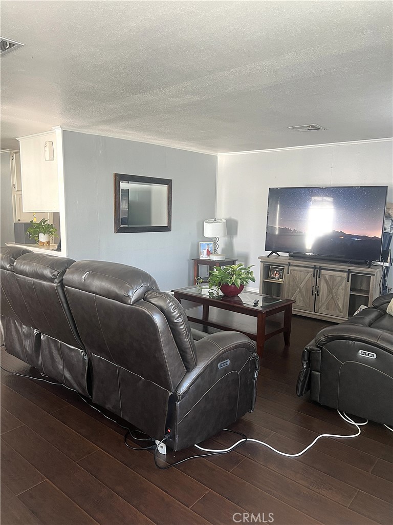 901 S 6th Avenue 205