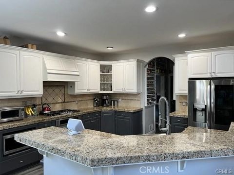 514 Pioneer Lake Arrowhead CA 92352