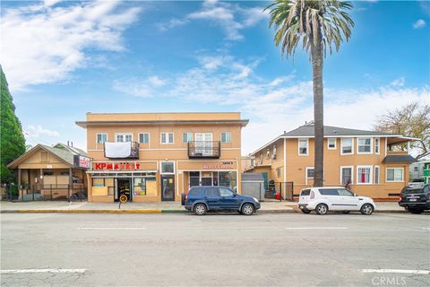 Photo of 406 E 7th, Long Beach, CA 90813 (MLS # PW26013186)