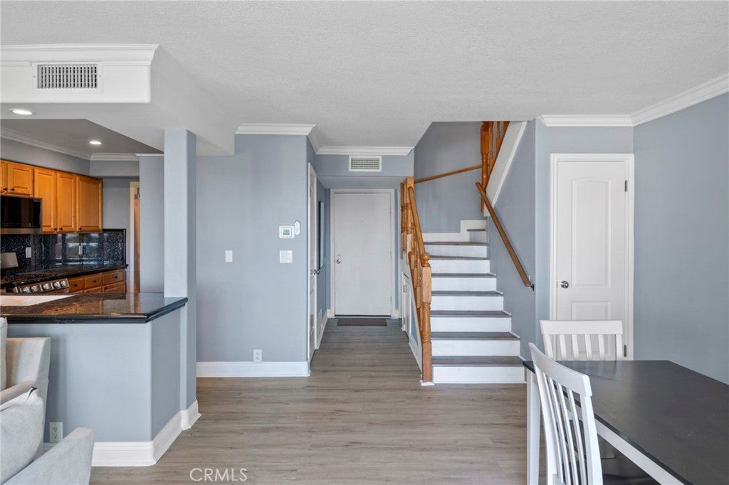 257 Avenida Adobe