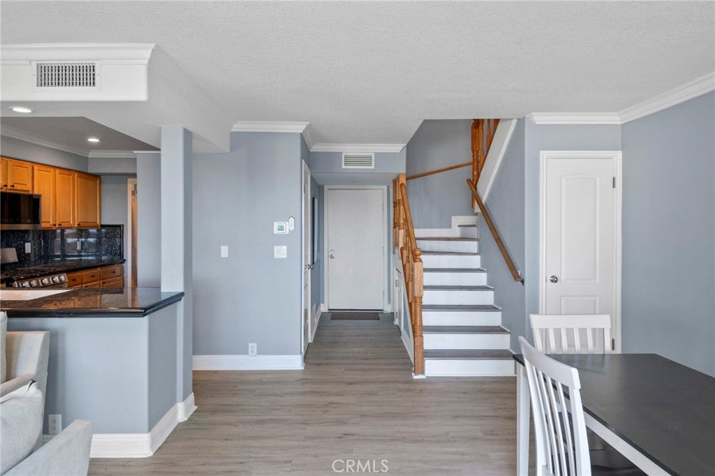 257 Avenida Adobe