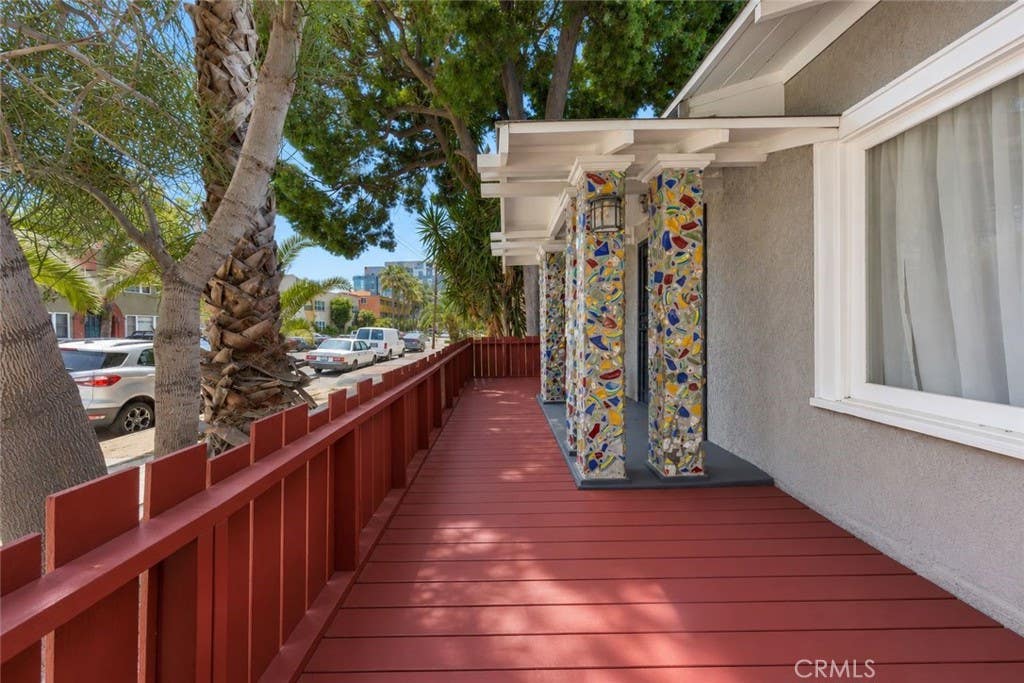 Photo of 955 E 2nd ST, Long Beach, CA 90802 (MLS # PW26118344)