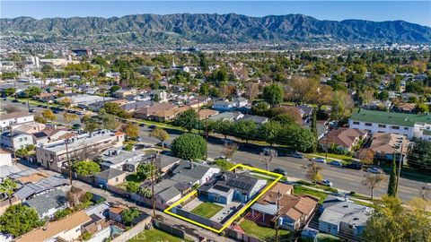 Tiny photo for 1817 N Hollywood Way, Burbank, CA 91505 (MLS # SR26050173)