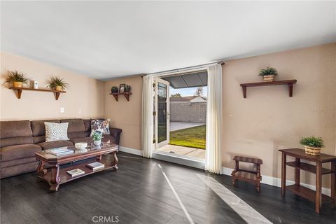 Tiny photo for 1817 N Hollywood Way, Burbank, CA 91505 (MLS # SR26050173)