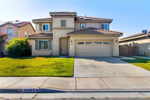 Photo of 31652 Umbria Lane, Winchester, CA 92596 (MLS # SW26101290)
