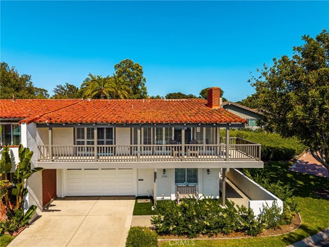 Photo of 2108 Vista Entrada, Newport Beach, CA 92660 (MLS # PW26104975)