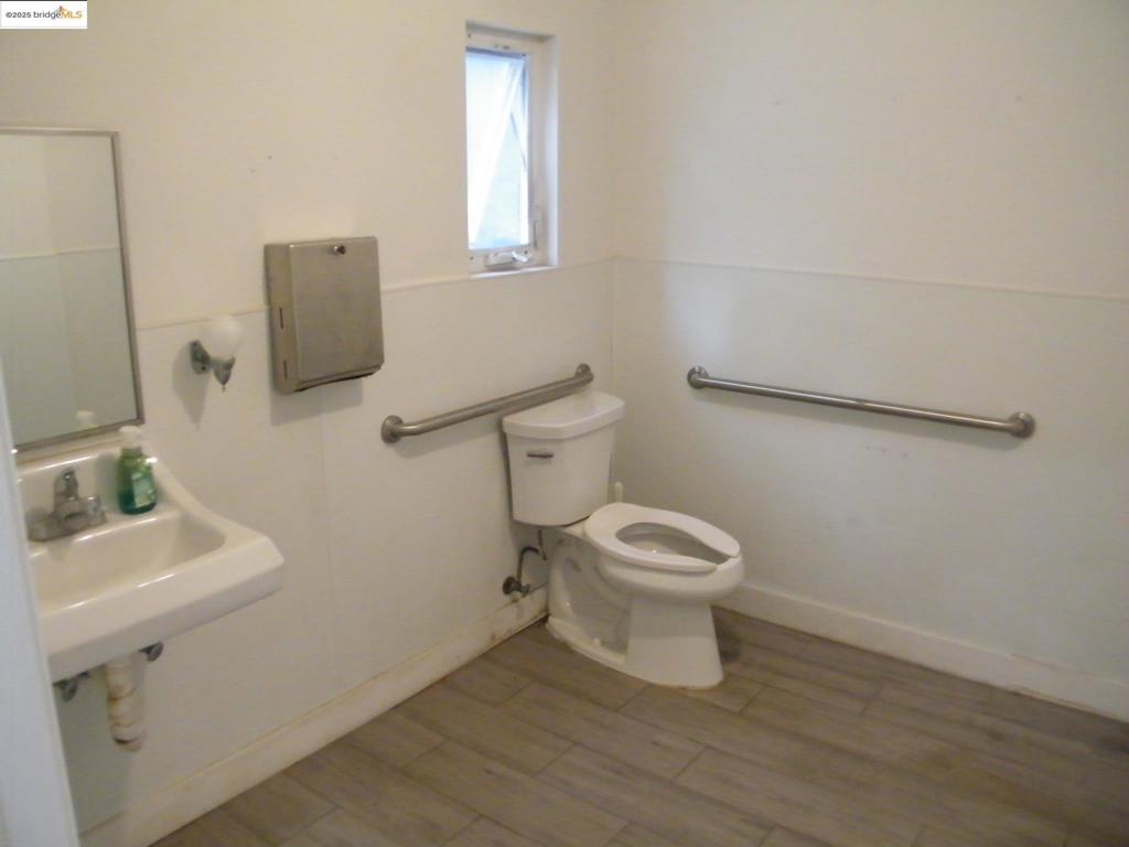 MIDTOWN - Residential Income