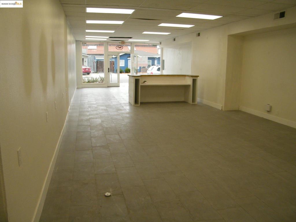 MIDTOWN - Residential Income