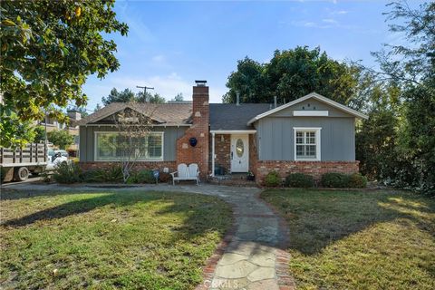 12402 Cumpston Valley Village CA 91607