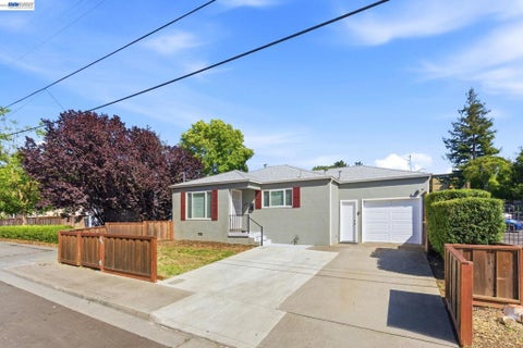 Tiny photo for 1839 Hill Ave Ave, Hayward, CA 94541 (MLS # 41137319)