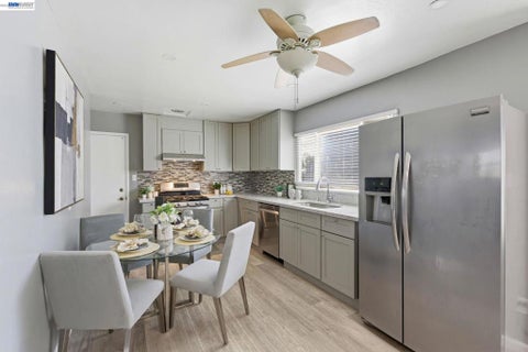 Tiny photo for 1839 Hill Ave Ave, Hayward, CA 94541 (MLS # 41137319)