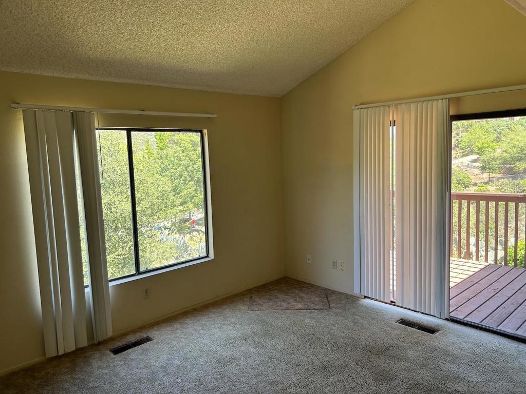 Ramona - Residential
