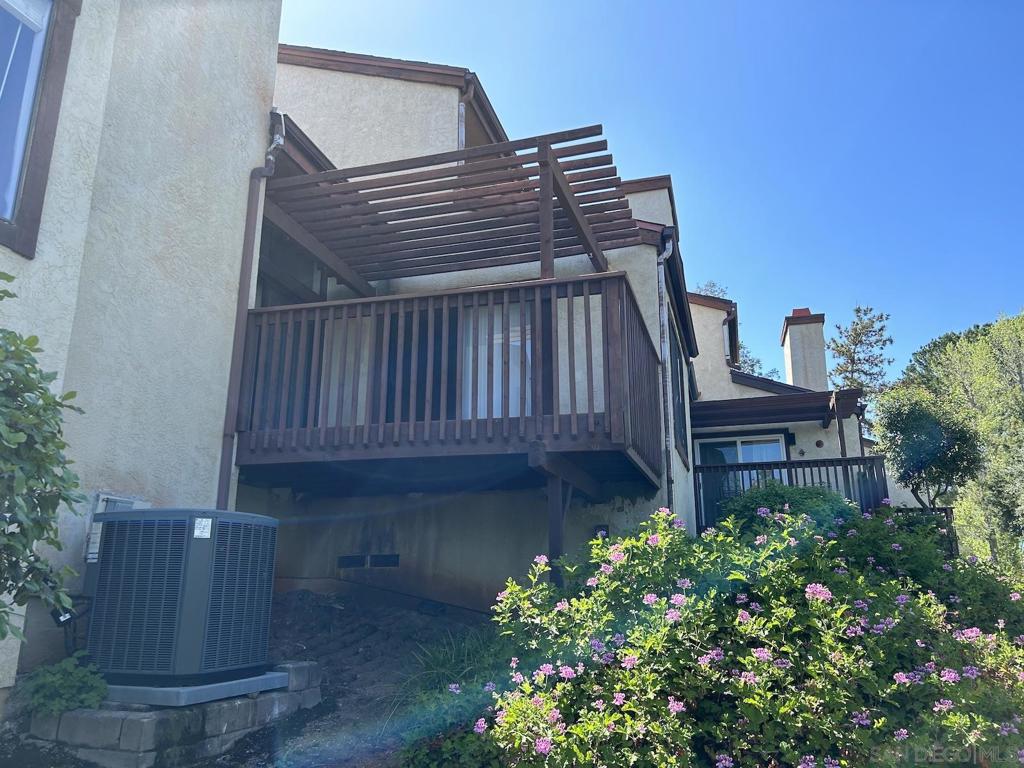 Ramona - Residential