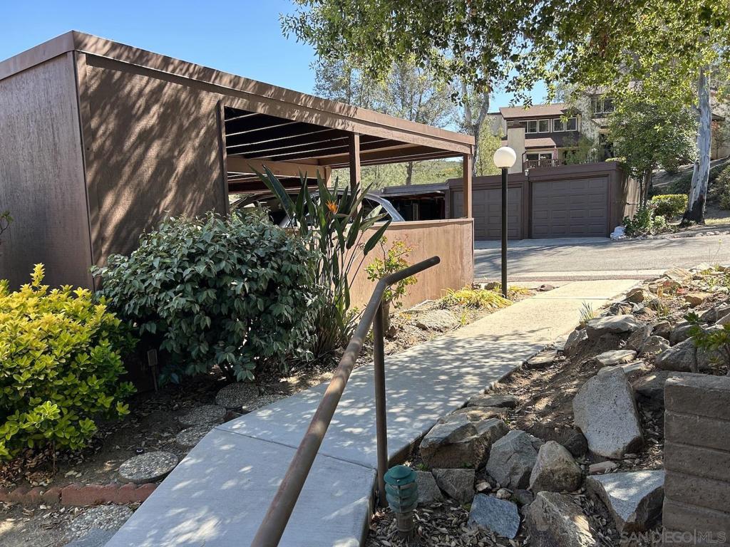 Ramona - Residential