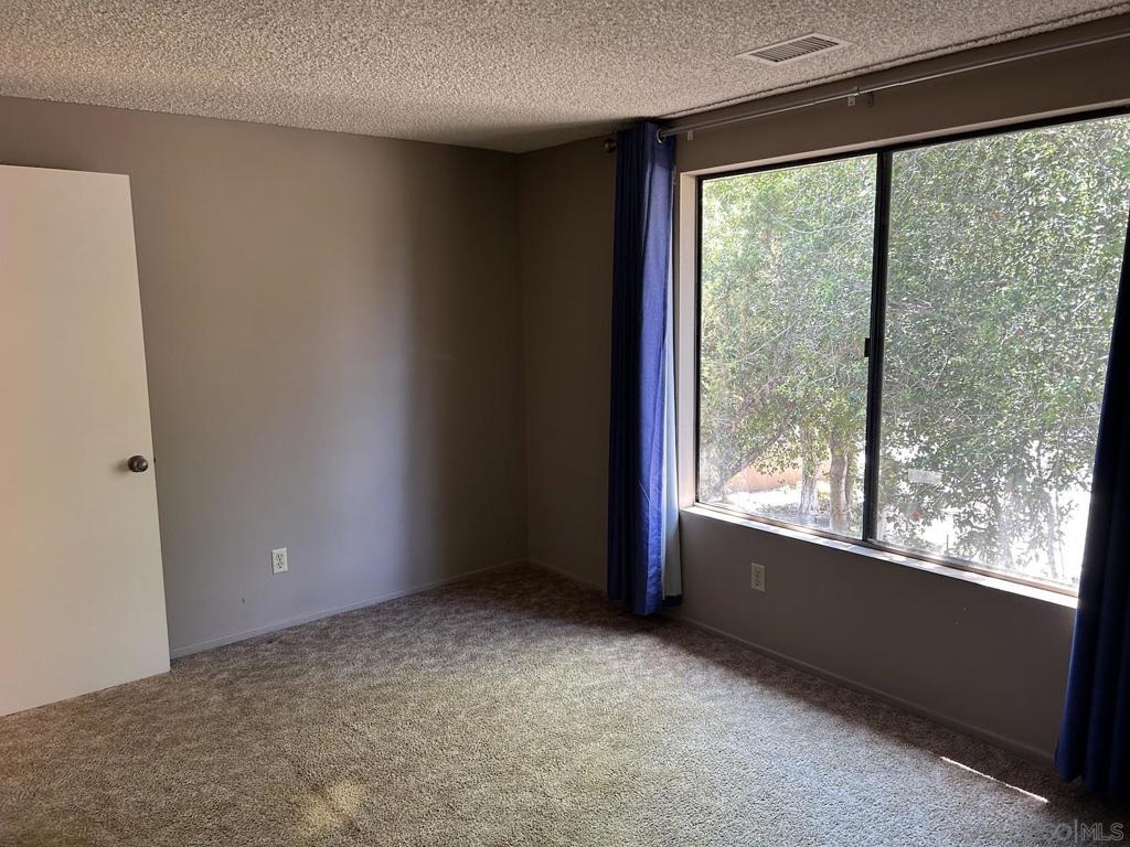Ramona - Residential