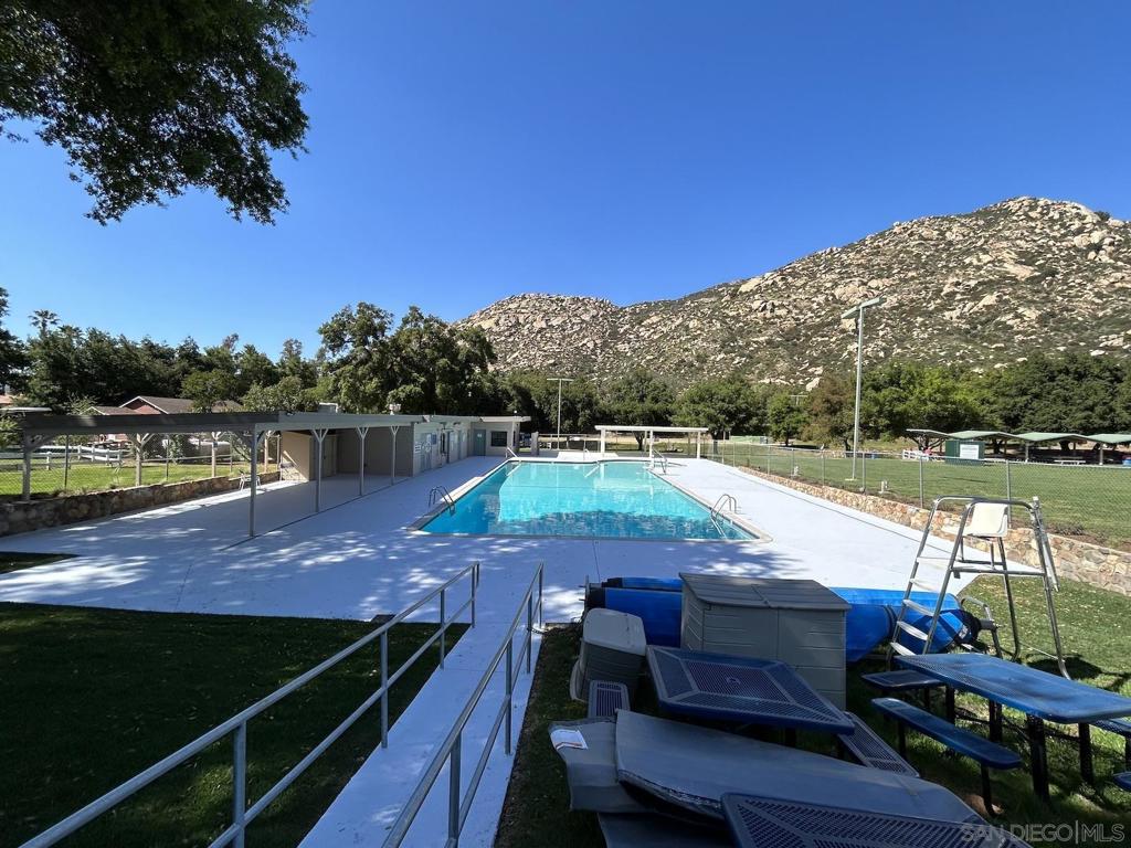 Ramona - Residential