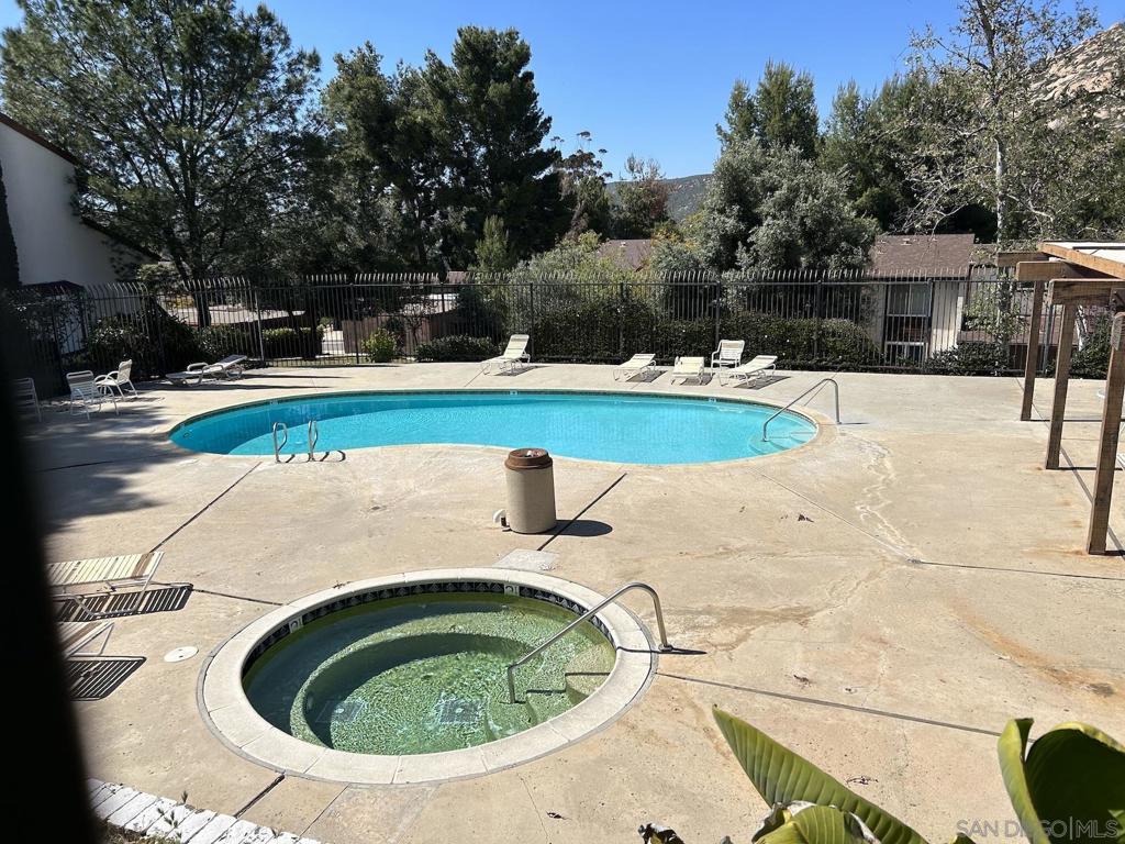 Ramona - Residential