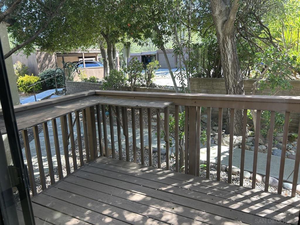 Ramona - Residential