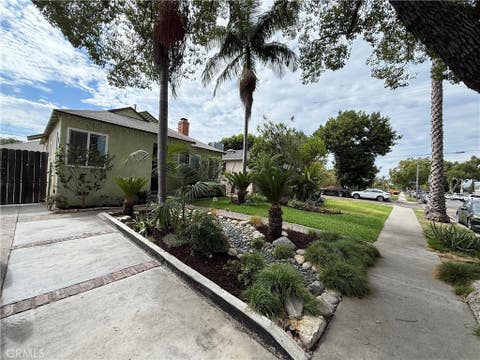 Photo of 10411 Pinehurst AVE, South Gate, CA 90280 (MLS # OC26169597)