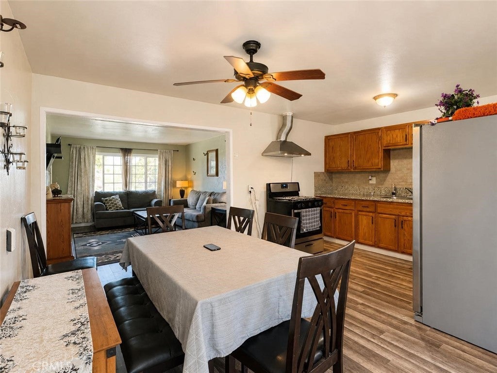 419 E 186th Street