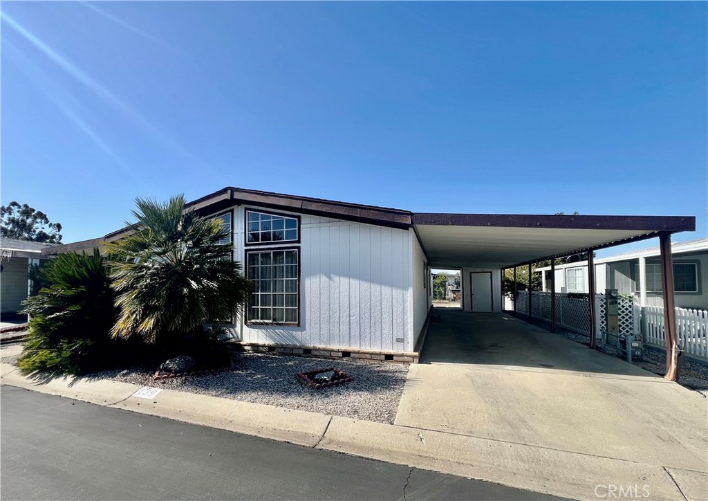 24600 Mountain Avenue 138