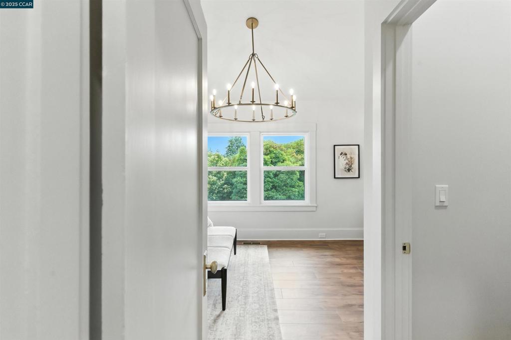 UPPER ROCKRIDGE - Residential