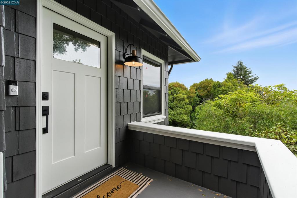 5020 Golden Gate Ave