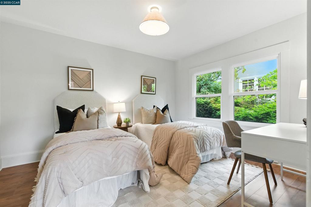 UPPER ROCKRIDGE - Residential