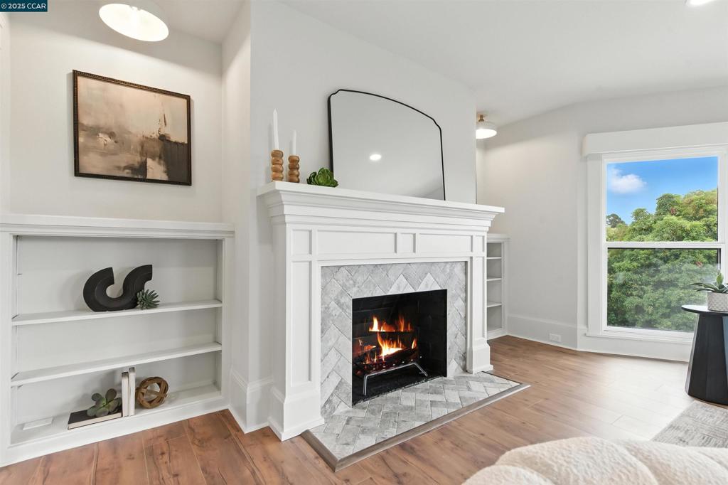 UPPER ROCKRIDGE - Residential