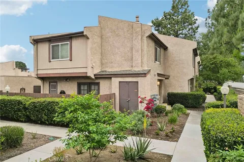 1742 S Mountain Avenue Unit E, Ontario, CA 91762 - MLS#: IG26071789
