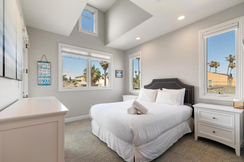 Pacific Beach - Residential