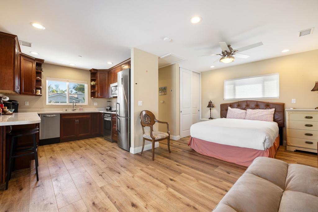 Pacific Beach - Residential