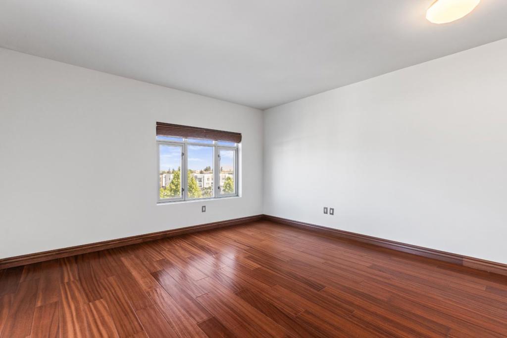 175 W Saint James Street 506