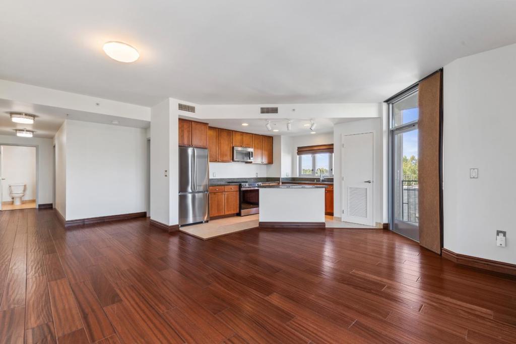 175 W Saint James Street 506