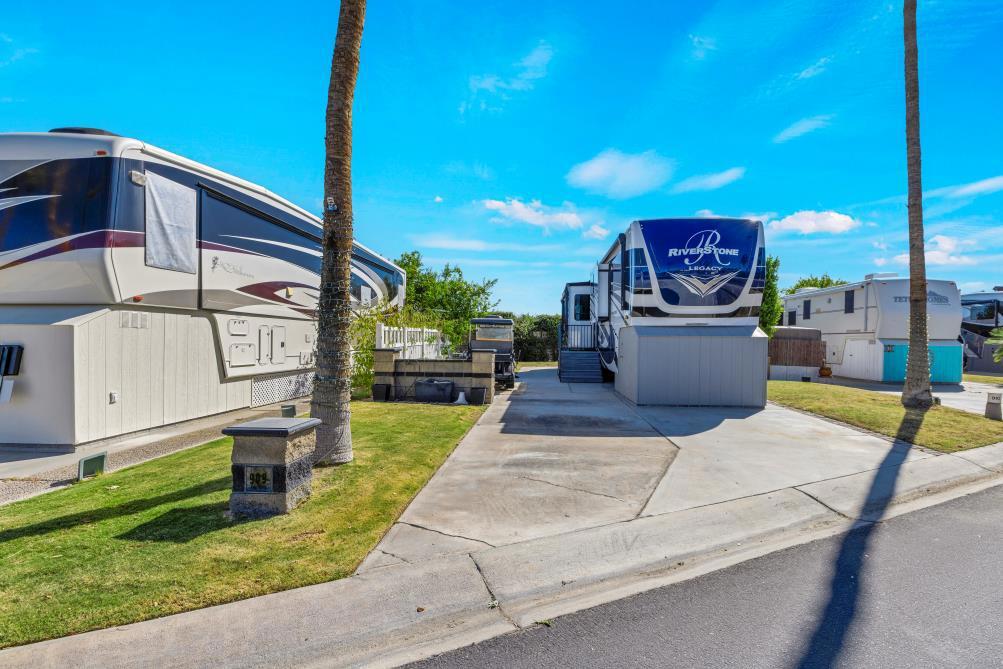 69411 Ramon Road 909