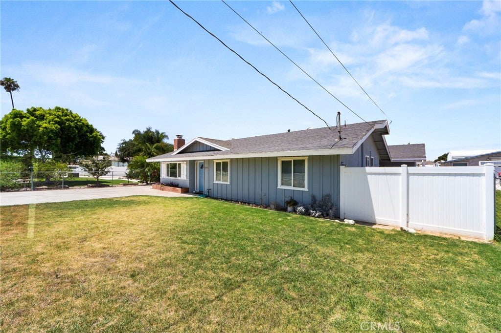 4560 Center