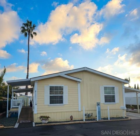 Photo of 502 ANITA St #50, Chula Vista, CA 91911 (MLS # 250045394SD)