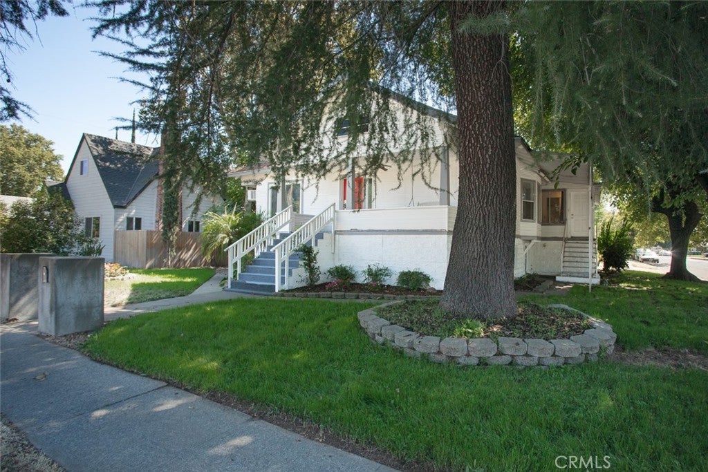1585 Sycamore Street