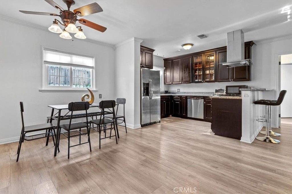 Photo of 17900 Hatteras St, Encino, CA 91316 (MLS # SR26015597)